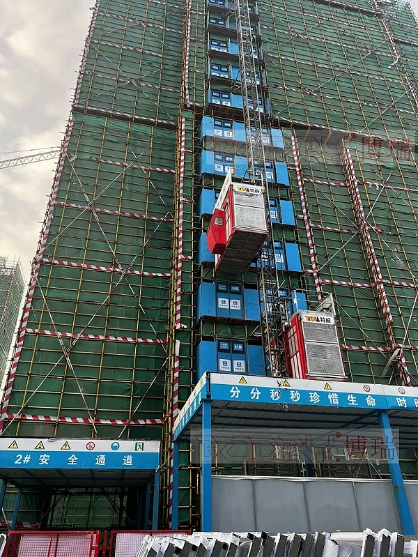 深鉄珑镜