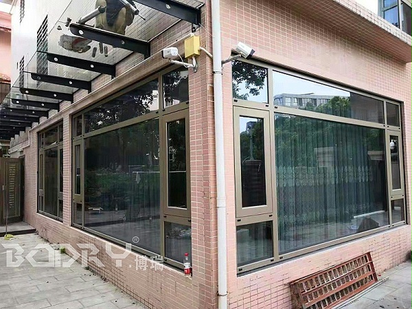 铝合金断桥窗