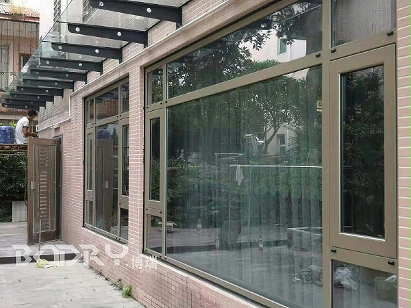 铝合金断桥窗